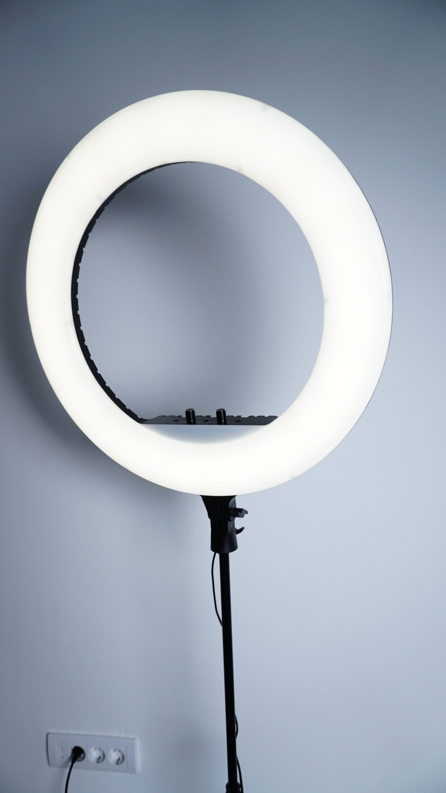 RING LIGHT 21 - profesionalno osvjetljenje za savršene fotografije i videe - Image 5