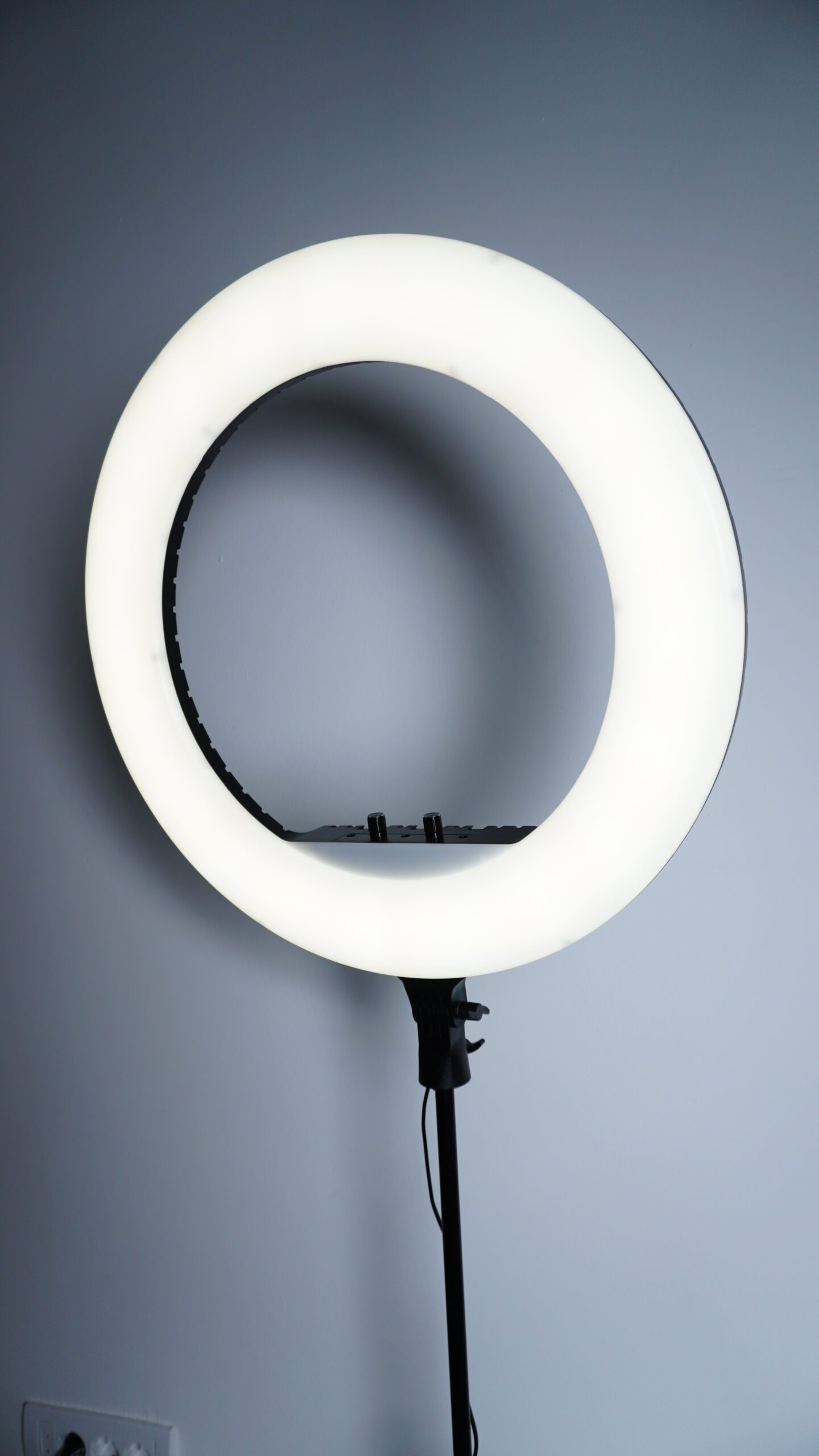 RING LIGHT 21 - profesionalno osvjetljenje za savršene fotografije i videe - Image 6